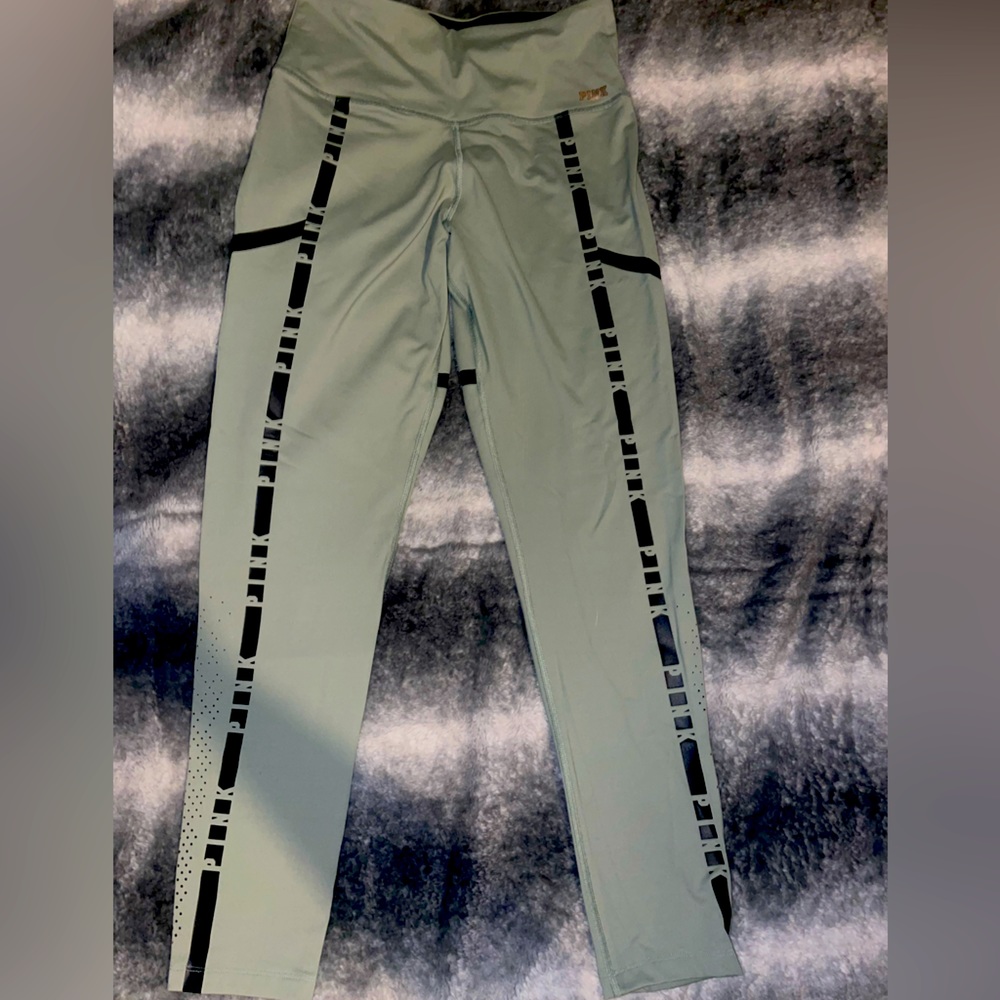 Victoria’s Secret leggings